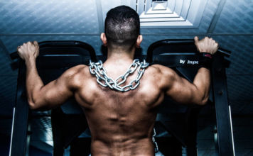 Ćwiczenia na plecy – trening pleców w domu Ćwiczenia na plecy - trening pleców w domu