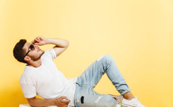 Jakie męskie buty warto mieć w szafie na wiosnę? Źródło: materiały prasowe