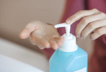 Jak zrobić płyn antybakteryjny – łatwa domowa instrukcja