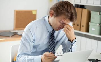 Co nam odbiera energię jesienią? Jesienna aura czy objawy anemii? Brak skupienia wywołany anemią