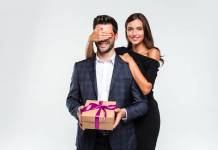 Prezenty dla mężczyzn lubiących klasykę. Co wybrać, aby sprawić radość? Prezenty dla mężczyzn lubiących klasykę. Co wybrać, aby sprawić radość?