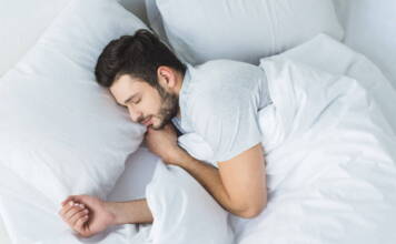 Jaka jest najlepsza poduszka chłodząca na ciepłe lato? jaka-jest-najlepsza-poduszka-chlodzaca-na-cieple-lato