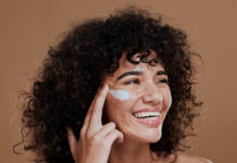 Jak pozbyć się nieestetycznych przebarwień i blizn z twarzy – profesjonalne i domowe metody Jak pozbyć się nieestetycznych przebarwień i blizn z twarzy