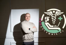 Silni mężczyźni sięgają po pomoc. Silni mężczyźni sięgają po pomoc.