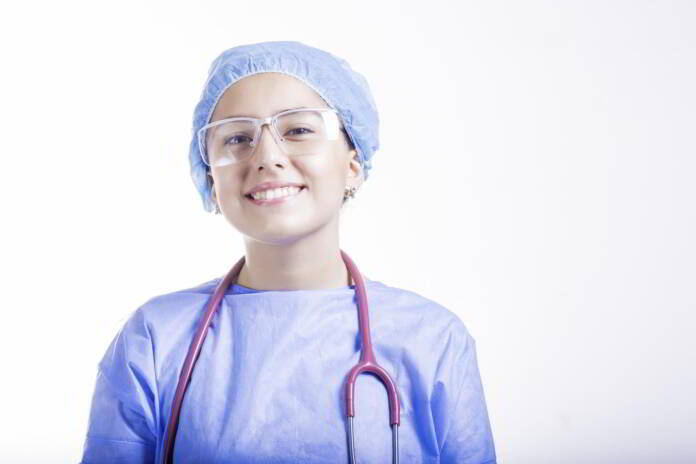 Profilaktyka urologiczna po 40. roku życia. Jak wygląda badanie u urologa na NFZ i dlaczego warto je zrobić